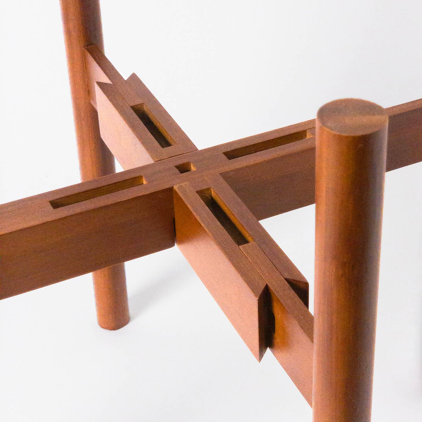 Dark Bamboo Adjustable Plant Stand