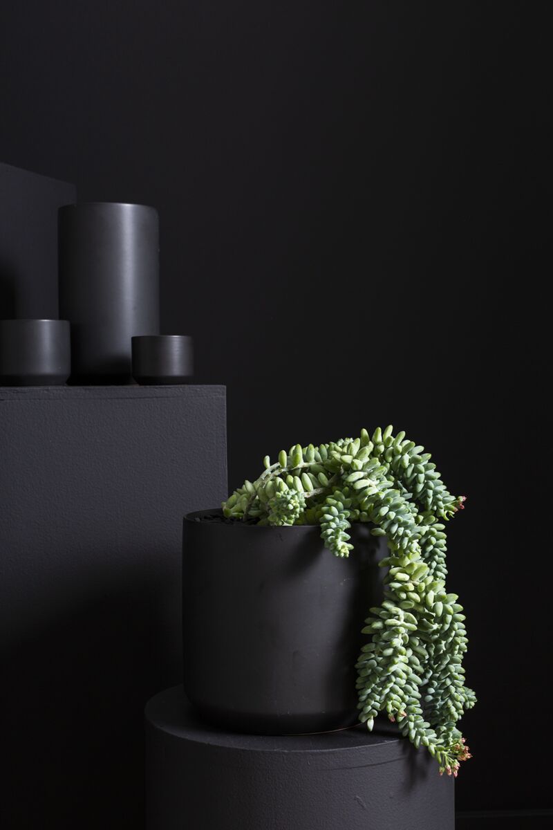 7" Kendall Pot Black
