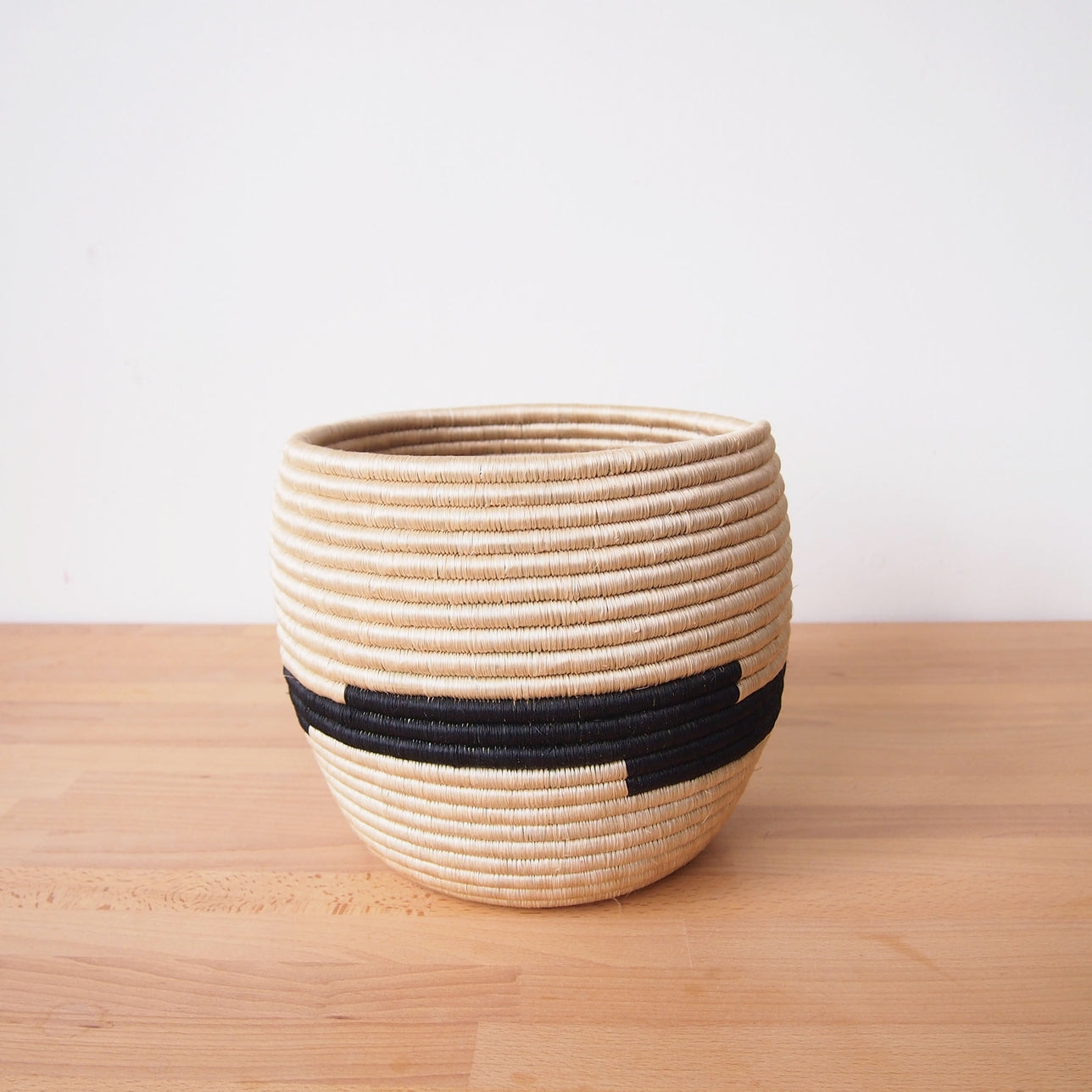 Amsha Honey Pot Basket