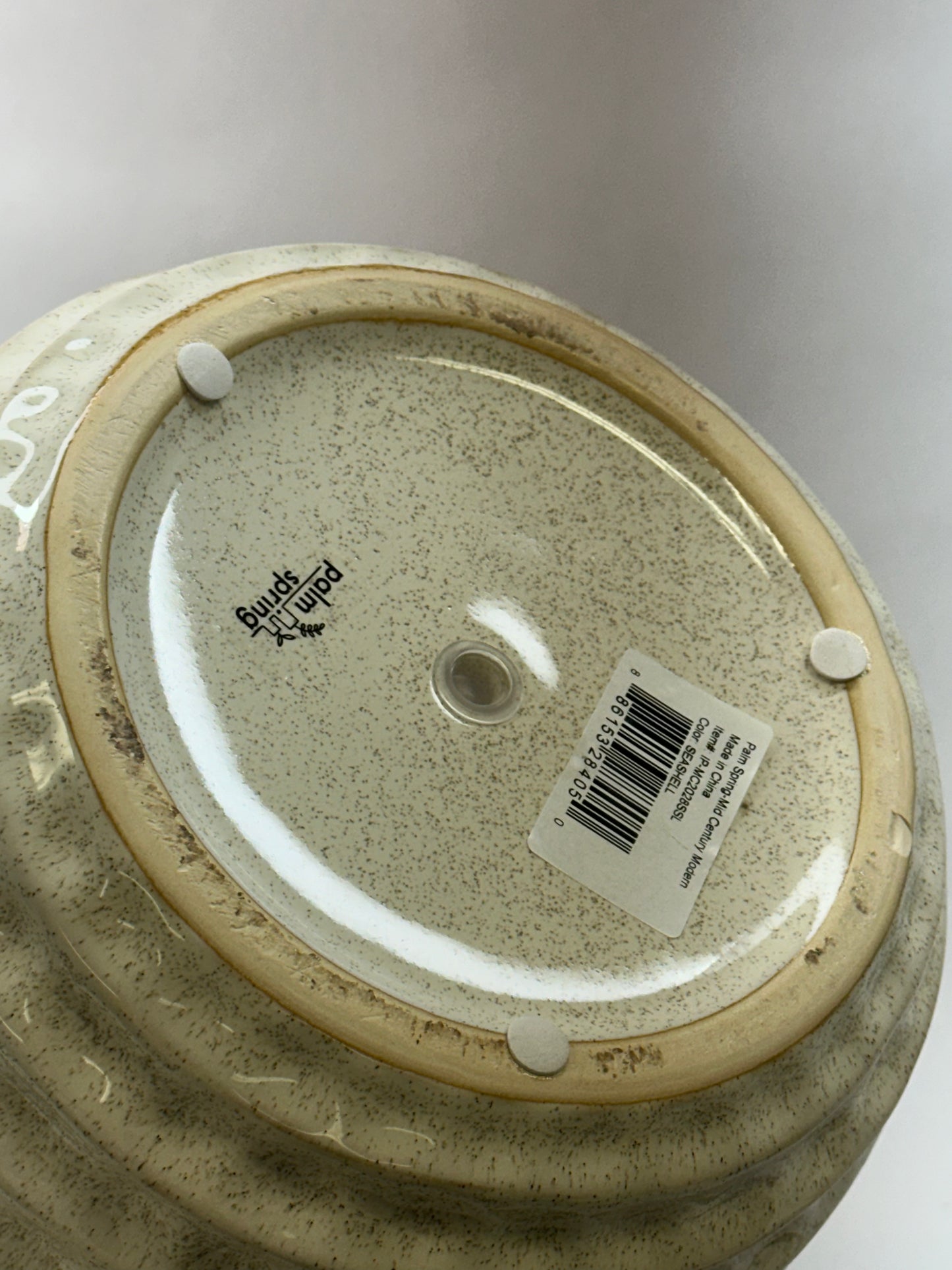 Palm Spring 9" Honeycomb Seashell Pot