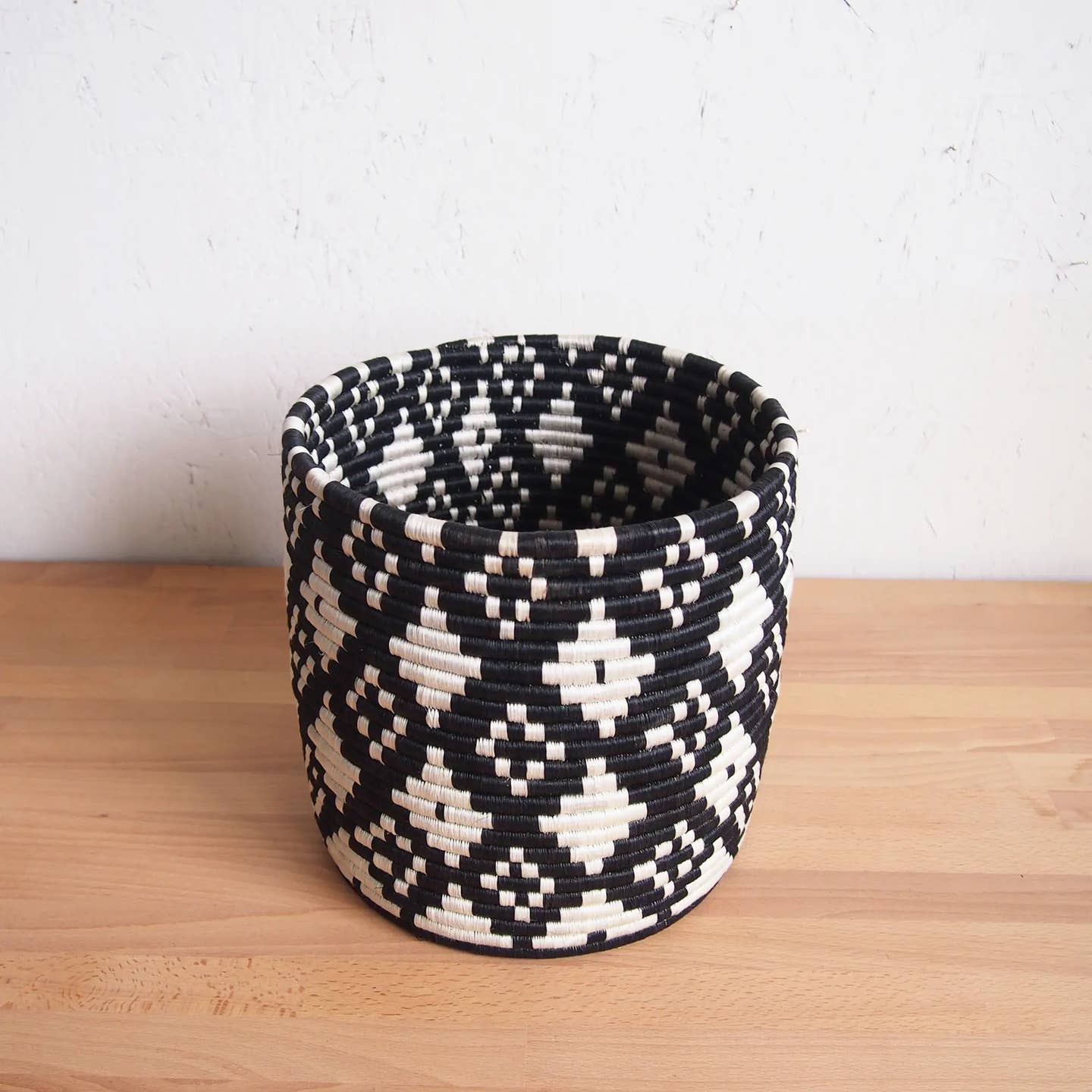 Amsha Planter Basket - Ndora