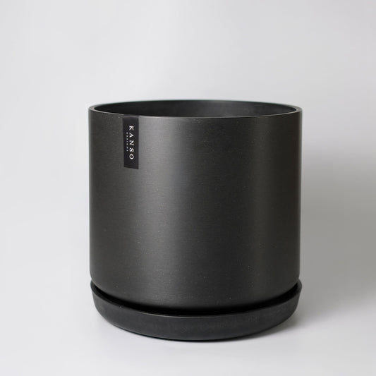 12" Signature Planter + Saucer Black Kuro